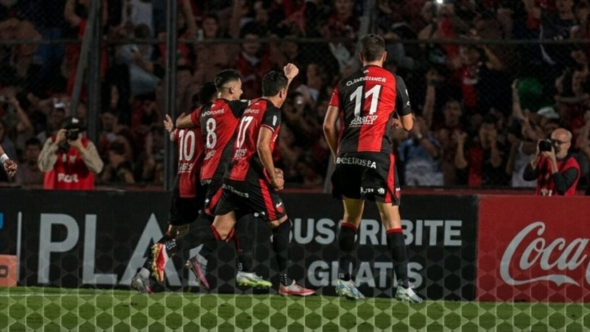 TRES AL HILO: Colón ganó y santa fe está feliz