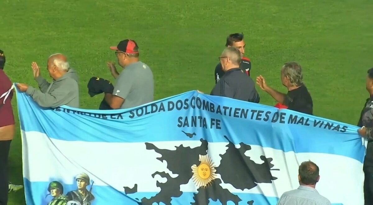 Colón de Santa Fe cumplió en Santa Fe - Fue 3 a 0 frente a San Miguel.