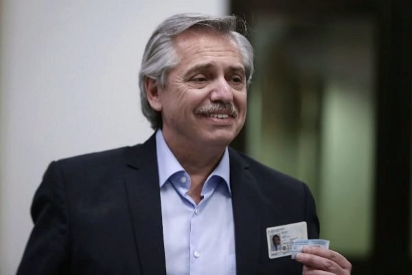El gobernador en su laberinto.